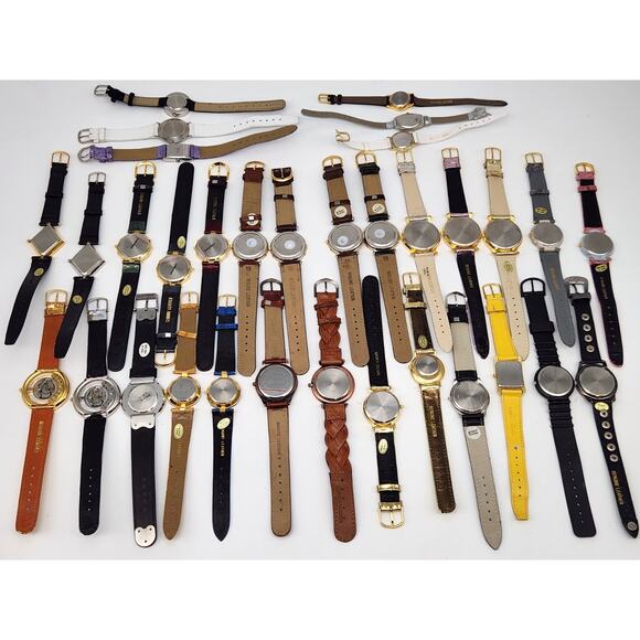 Lot Of 33 Assorted Womens Watches Vintage Modern - Tested Working main image 4